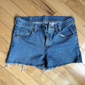 Vintage Levi’s Cut Off Shorts Women’s Size 8